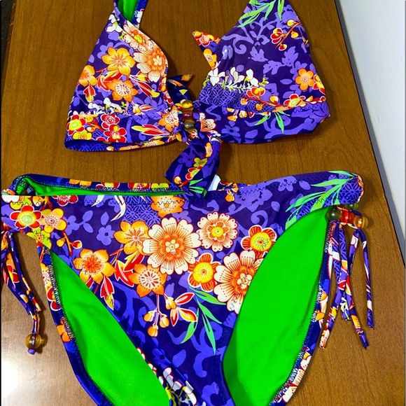 Becca 2 piece bikini - Picture 1 of 6